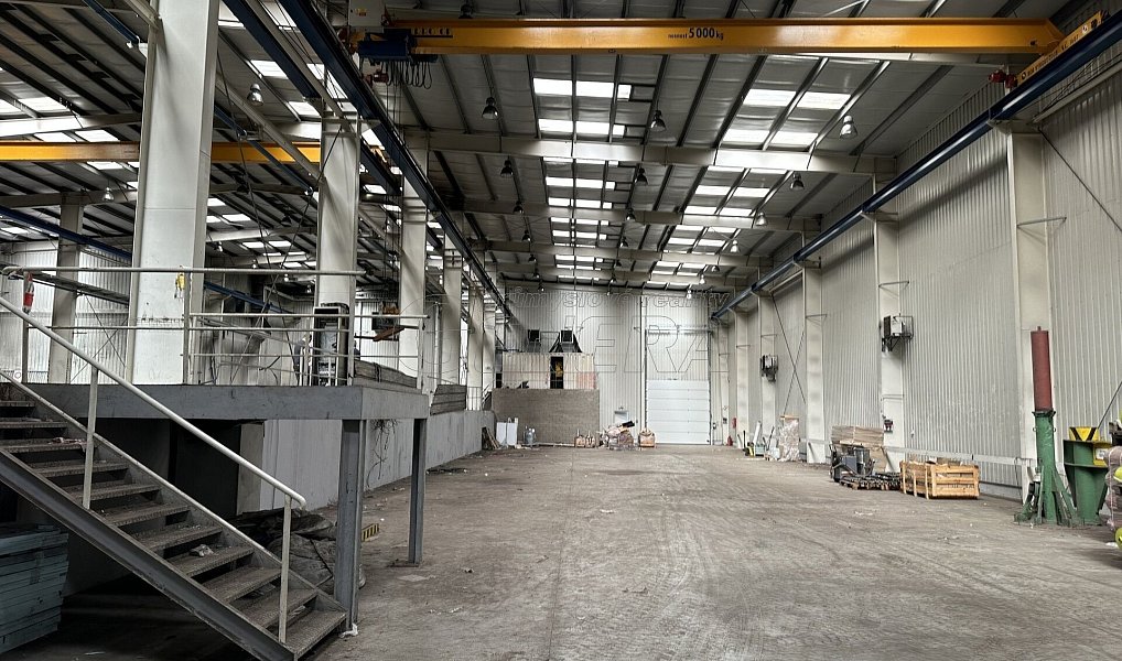 Prodej výrobních prostor 5 050 m², Kadaň – náhled fotky 3