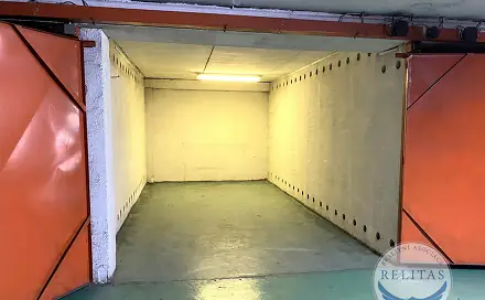 Pronájem samostatné garáže 17 m2 v garážovém domě, Praha 8, Čimická, Praha 8 - Troja