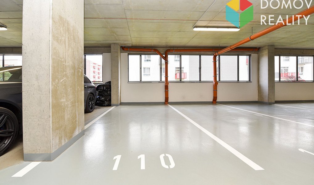 Pronájem garážového stání 12 m2 Nepilova, Beroun - Beroun-Město 1 300 Kč/měsíc, Beroun – náhled fotky 8