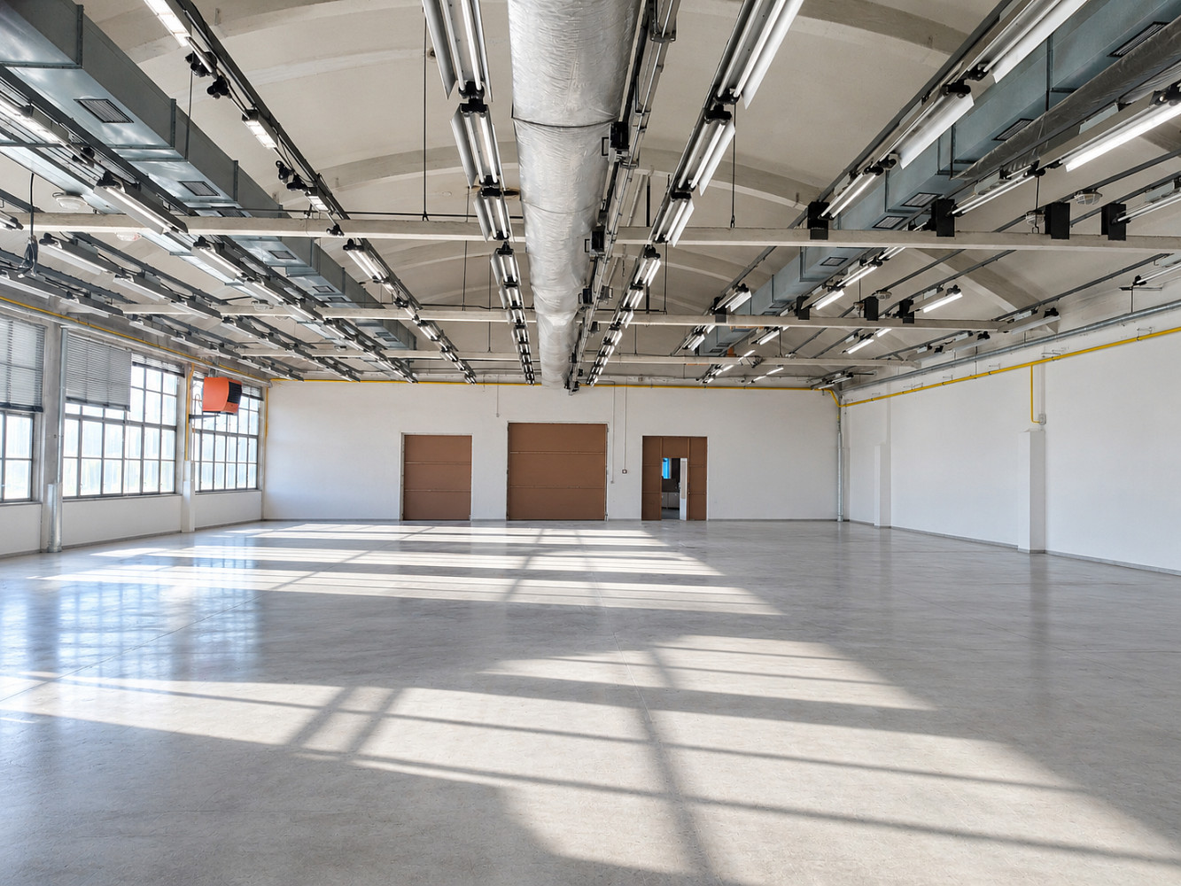 Pronájem skladovacích prostor 700 m²