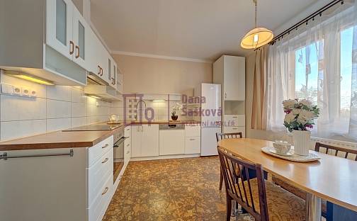 Prodej bytu 4+1 87 m², Kosmonautů, Jindřichův Hradec - Jindřichův Hradec V