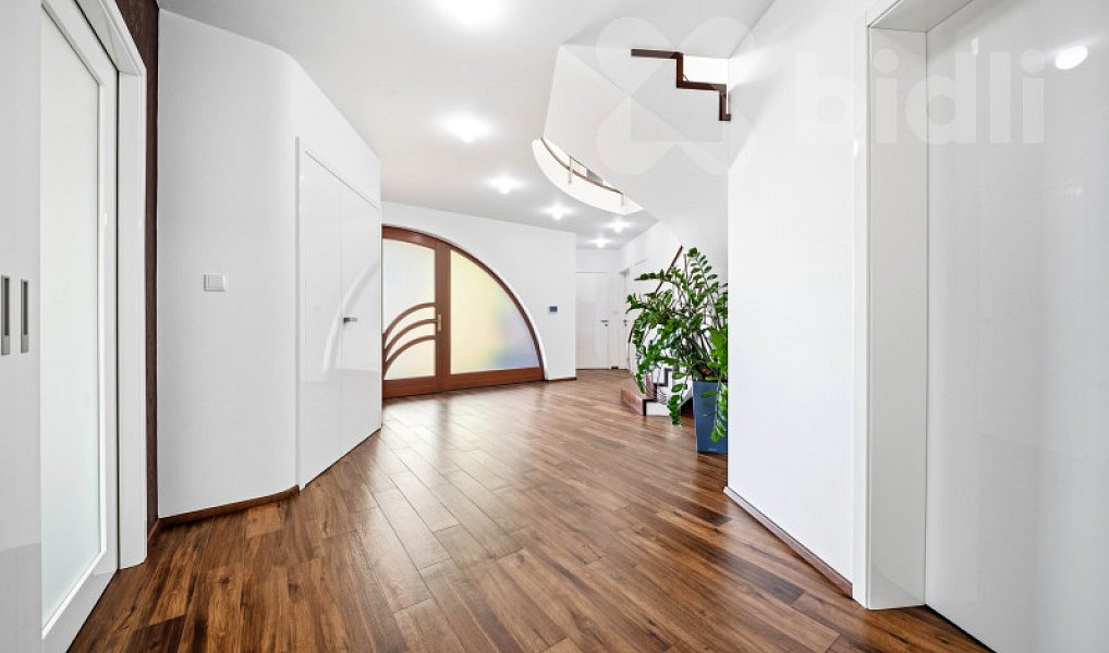 Prodej domu 400 m² s pozemkem 1 632 m², Vysoká nad Labem – náhled fotky 10