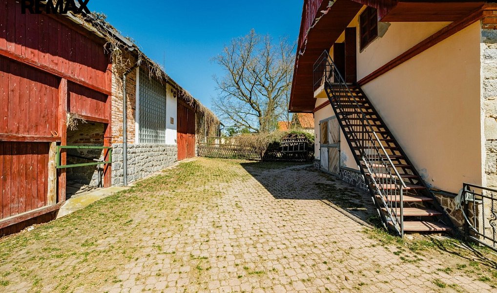 Prodej zemědělského objektu 770 m², Buzice – náhled fotky 10