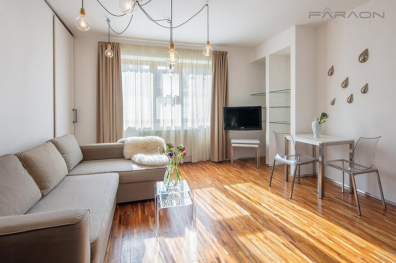 Pronájem bytu 2+kk 45 m²