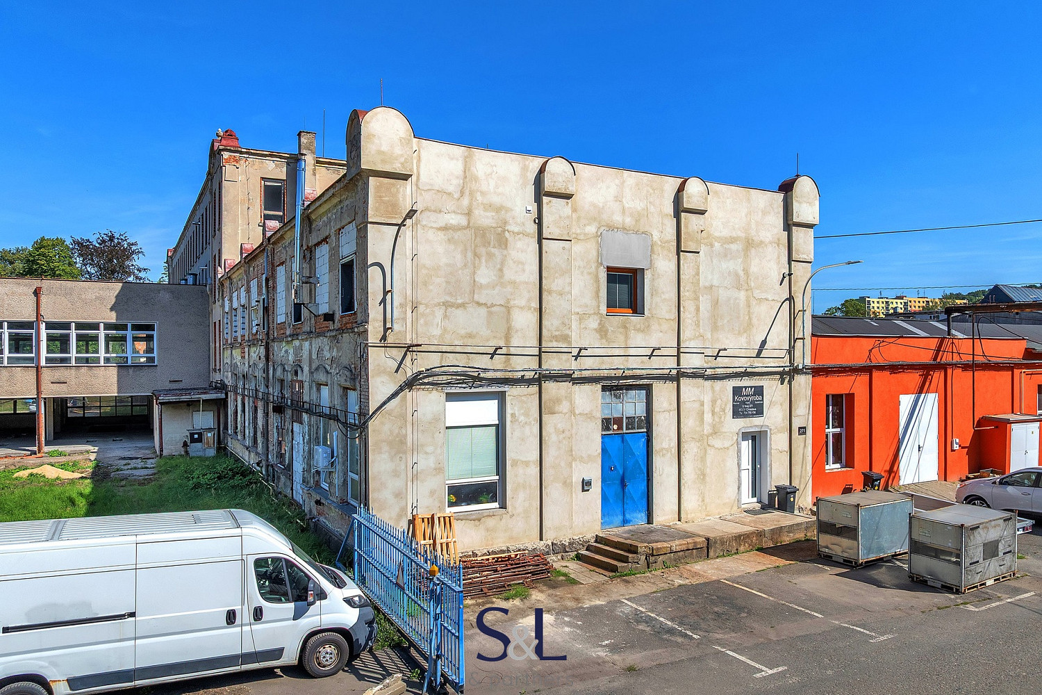 Prodej výrobních prostor 626 m² – fotografie 2