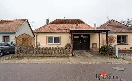 Prodej domu 130 m² s pozemkem 446 m², Oblekovická, Znojmo - Oblekovice