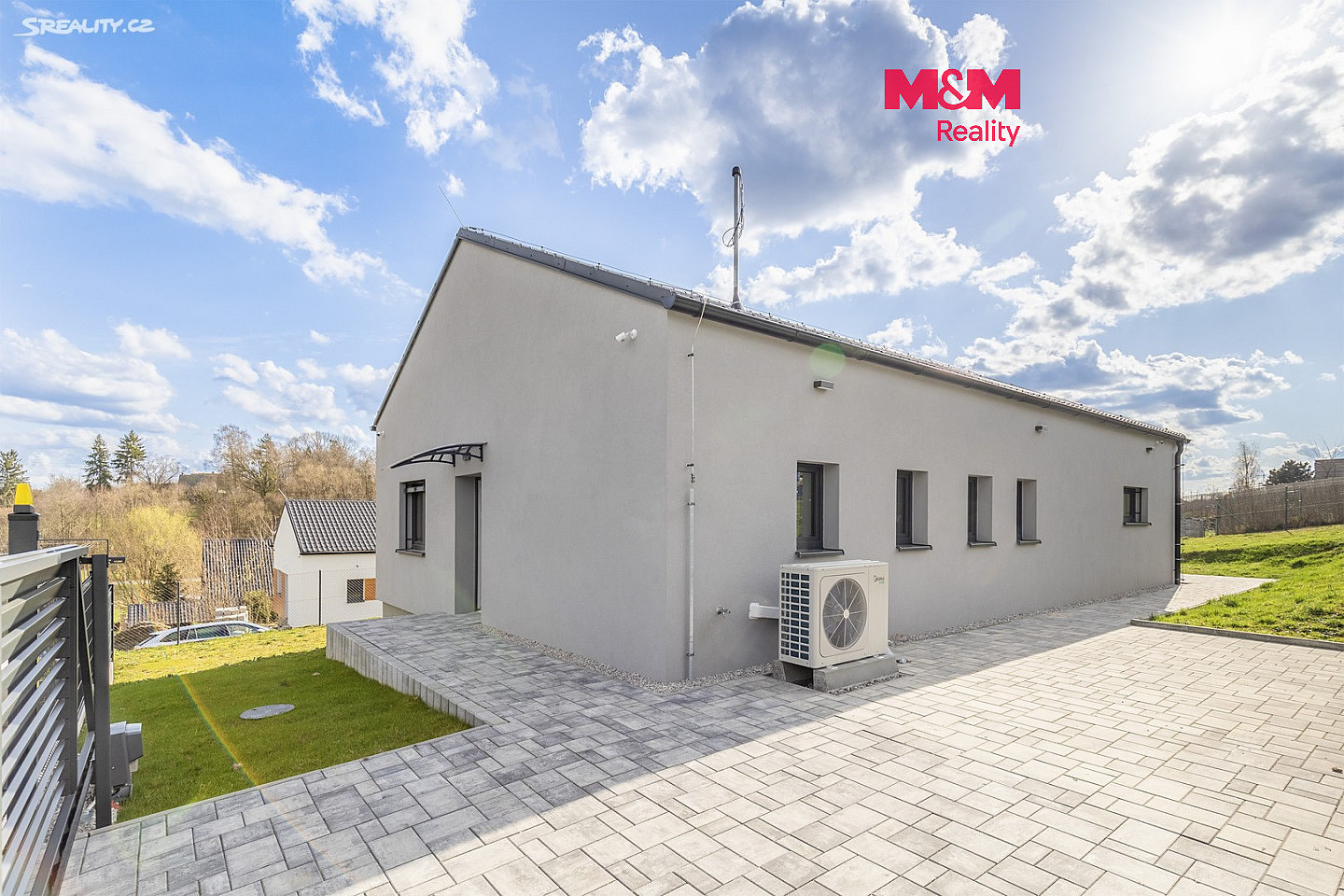 Prodej domu 105 m² s pozemkem 764 m²