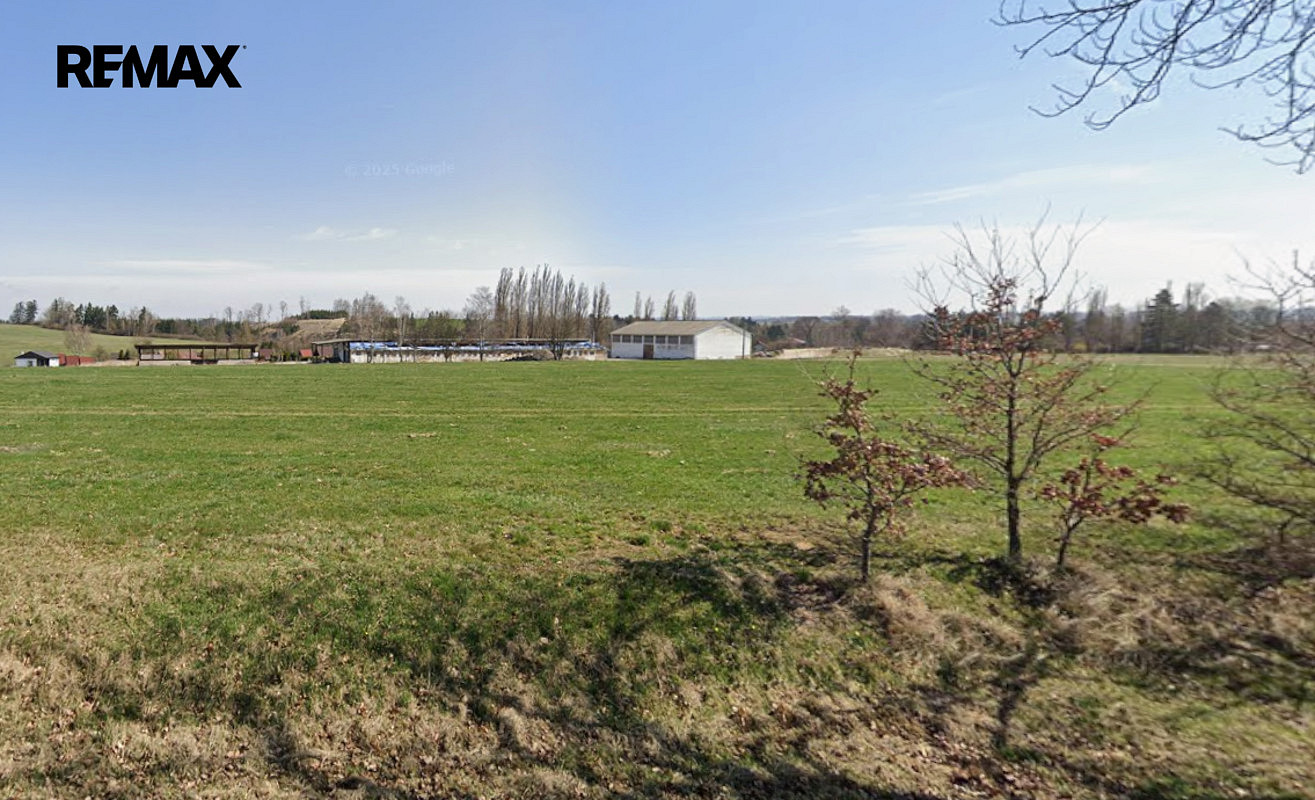 Prodej stavebního pozemku 2 961 m² – pohled 2