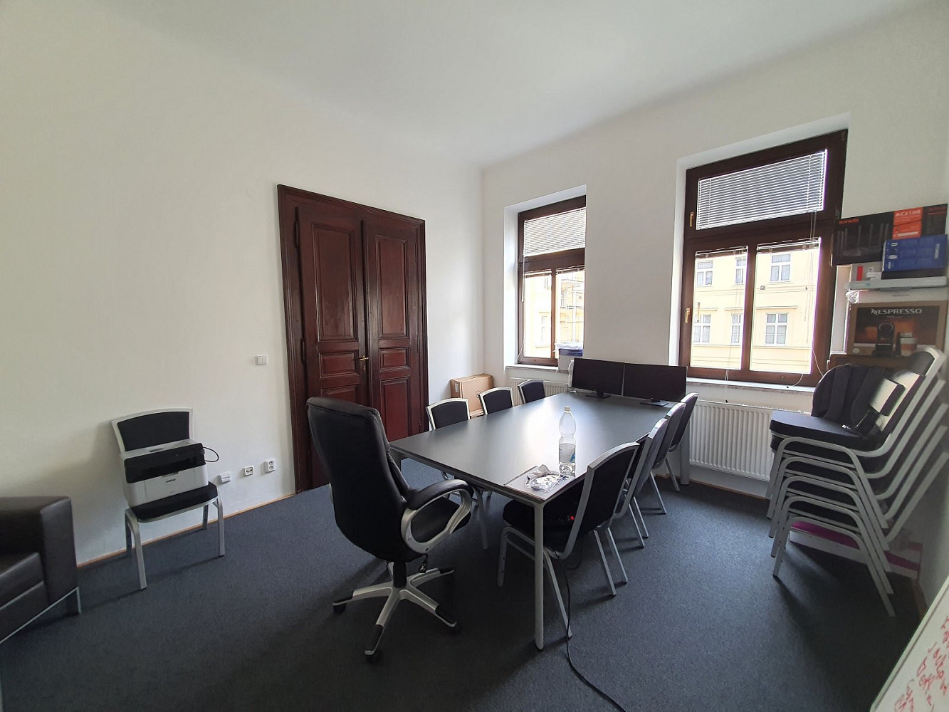 Pronájem kanceláře 65 m² — photo 2