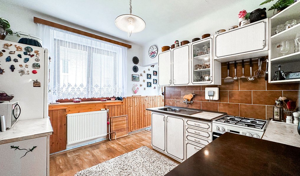 Prodej domu 300 m² s pozemkem 801 m², Komárov – náhled fotky 5