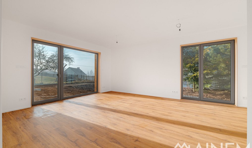 Prodej domu 92 m² s pozemkem 812 m², Uzeničky – náhled fotky 2