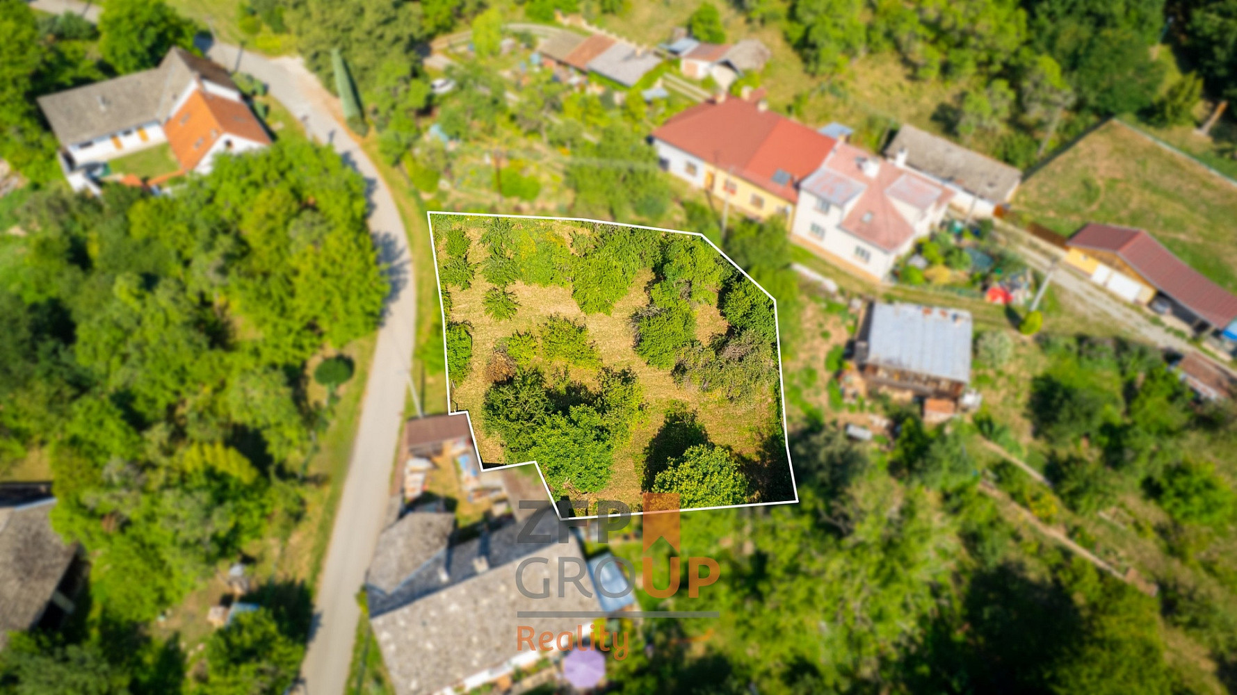 Prodej stavebního pozemku 1 005 m² – fotografie 3