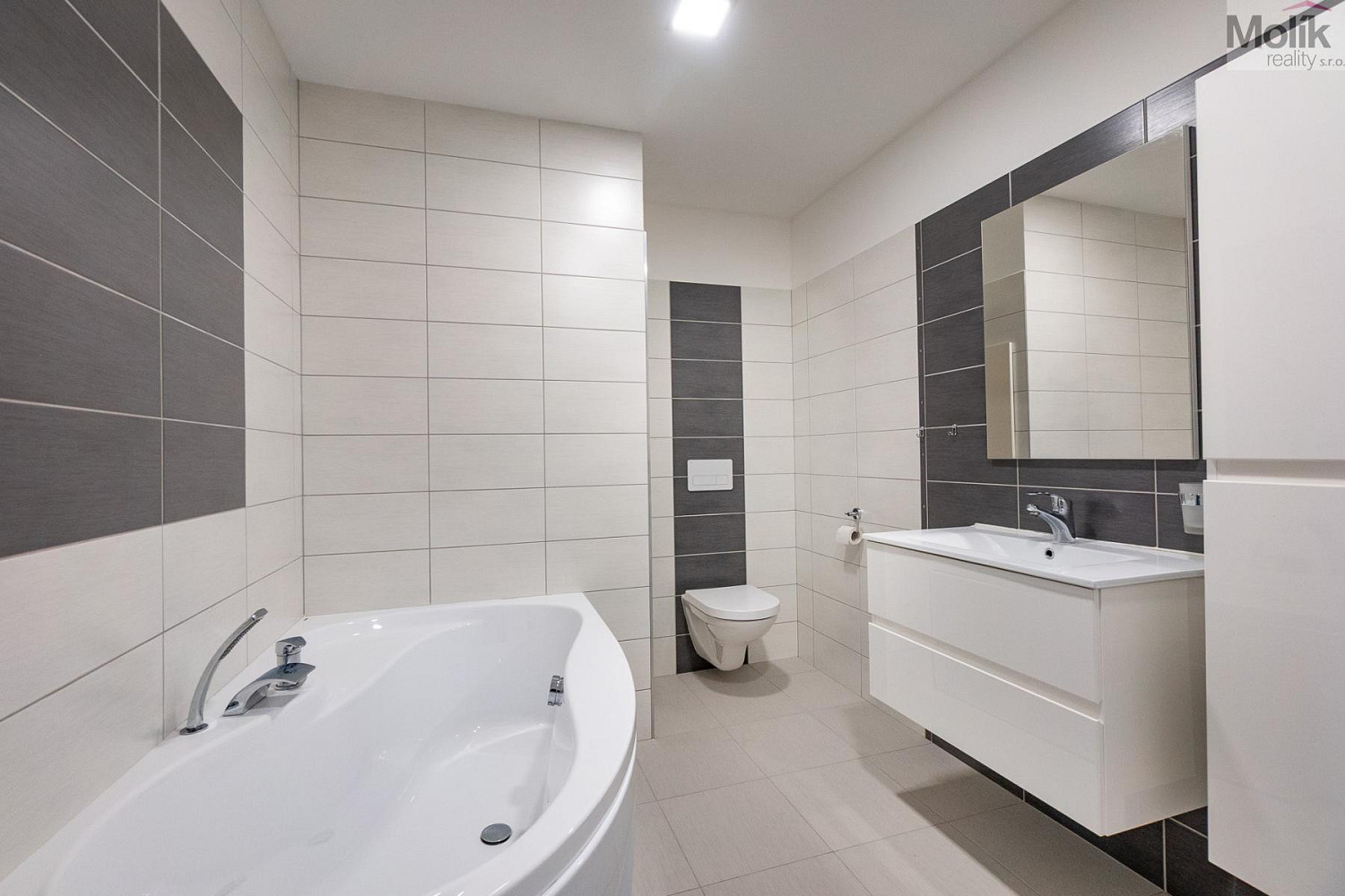 Prodej bytu 5+kk 114 m² – fotografie 2