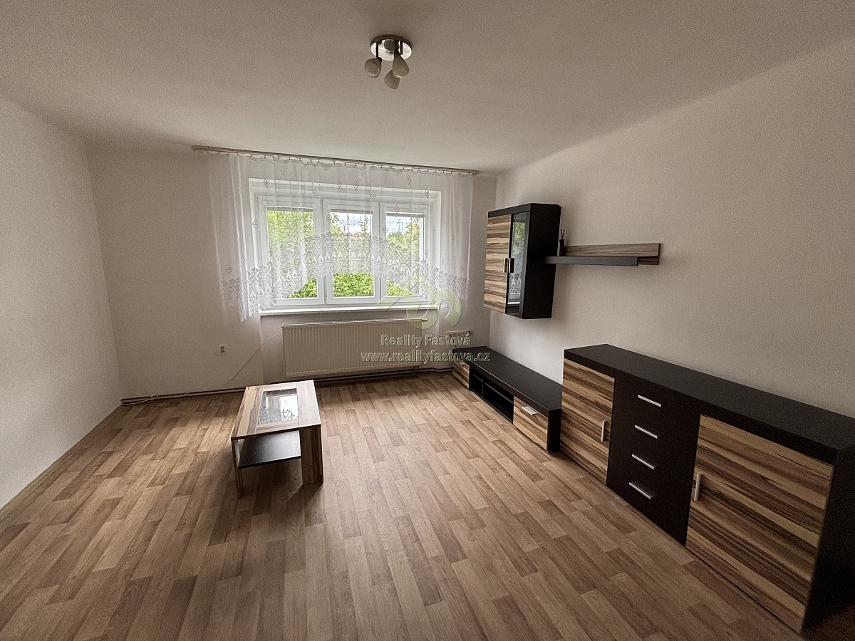 Pronájem bytu 2+1 60 m² – fotografie 3