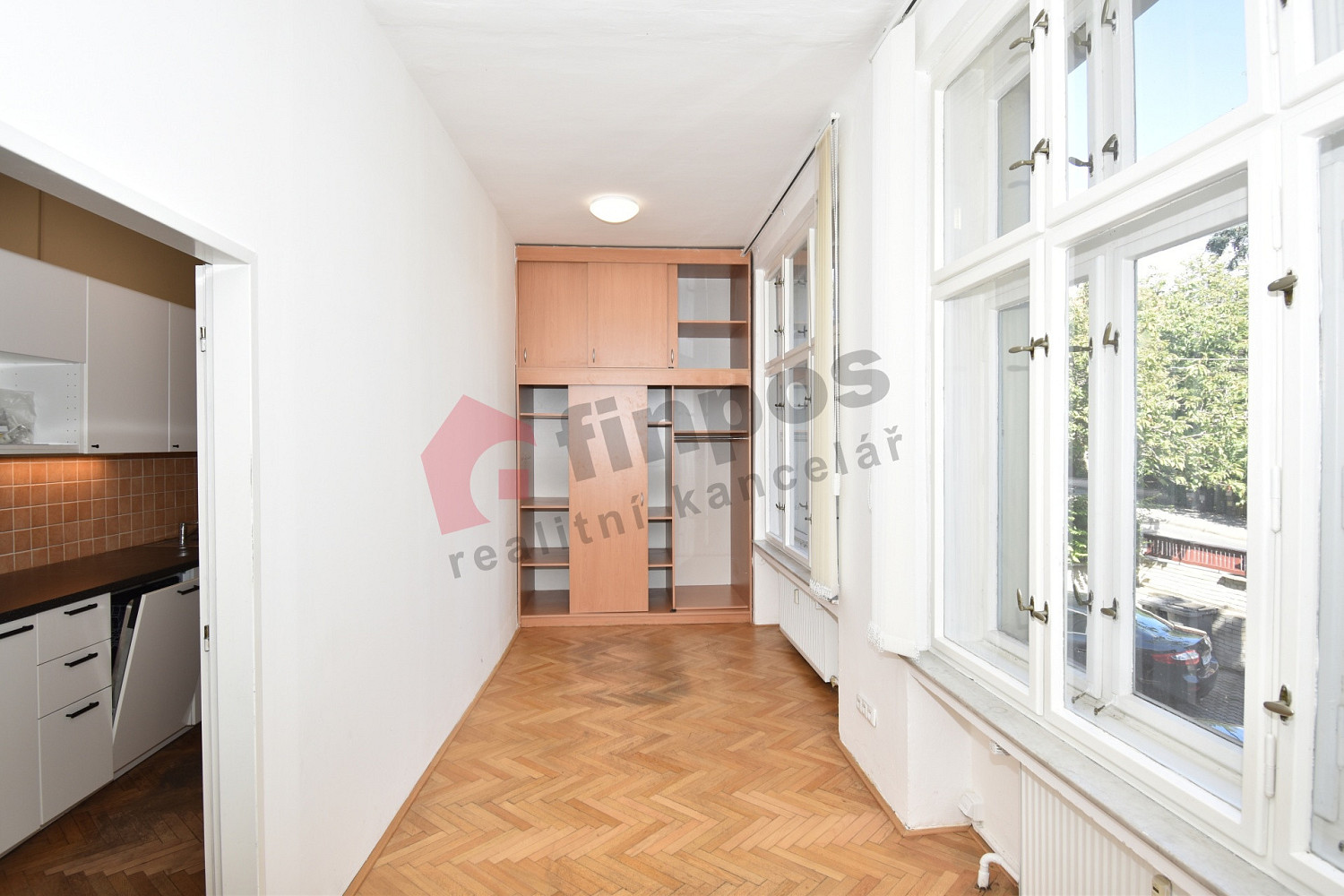 Pronájem kanceláře 136 m² – fotografie 4