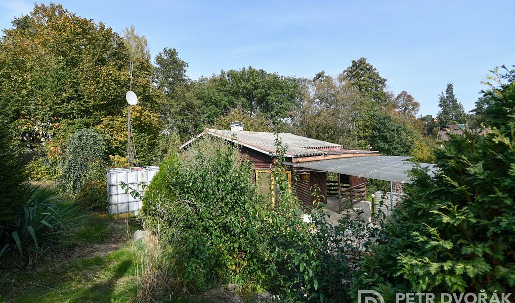 Prodej stavebního pozemku 470 m², Babice – náhled fotky 8