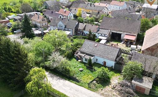 Prodej domu 82 m² s pozemkem 383 m², Líšťany - Hunčice, okres Plzeň-sever
