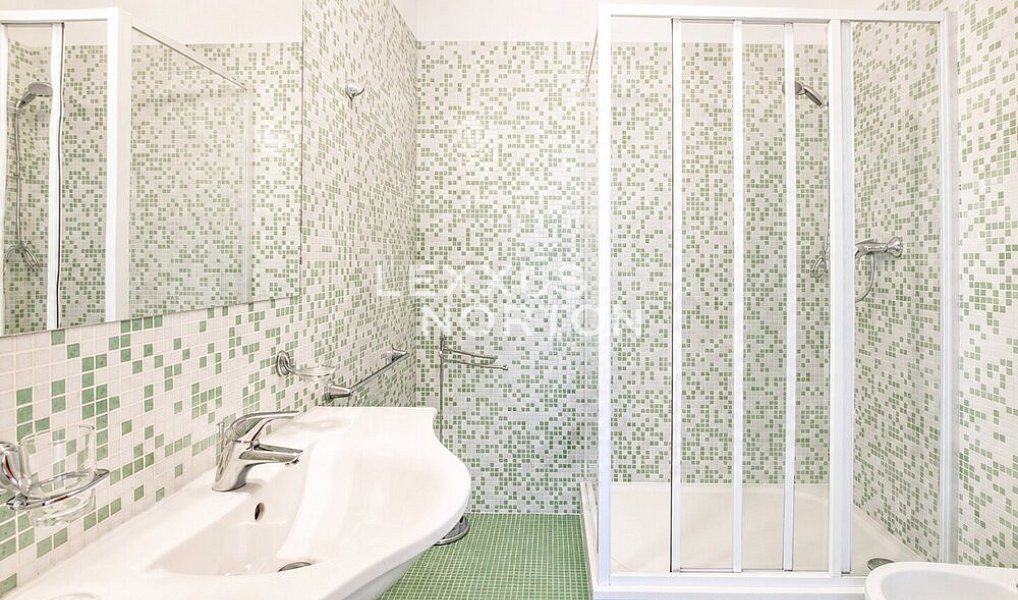Pronájem domu 373 m² s pozemkem 857 m², Praha – náhled fotky 11