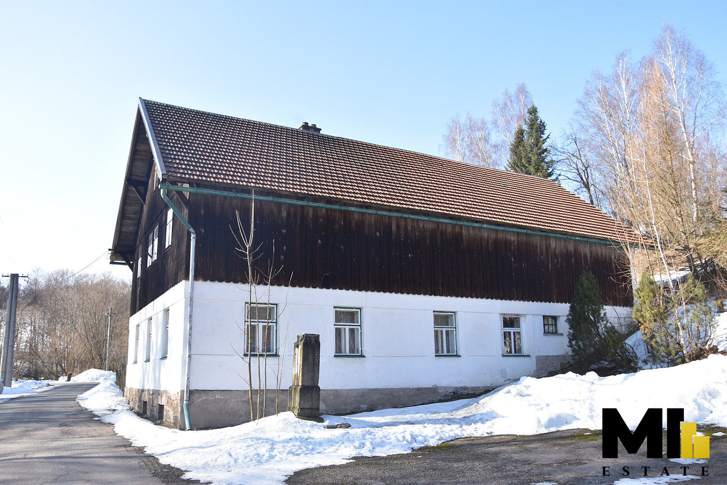 Prodej domu 378 m² s pozemkem 1 660 m² – fotografie 2