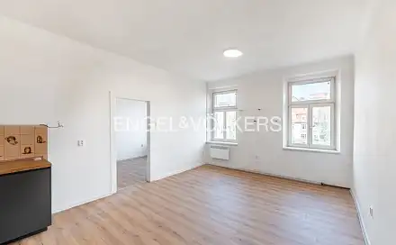 Pronájem bytu 4+kk 101 m²