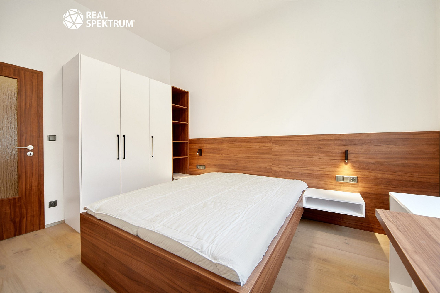Pronájem bytu 3+kk 80 m² — photo 3