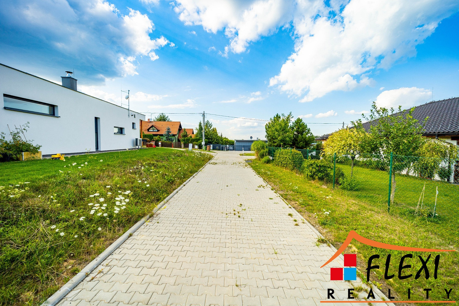 Prodej stavebního pozemku 1 403 m²