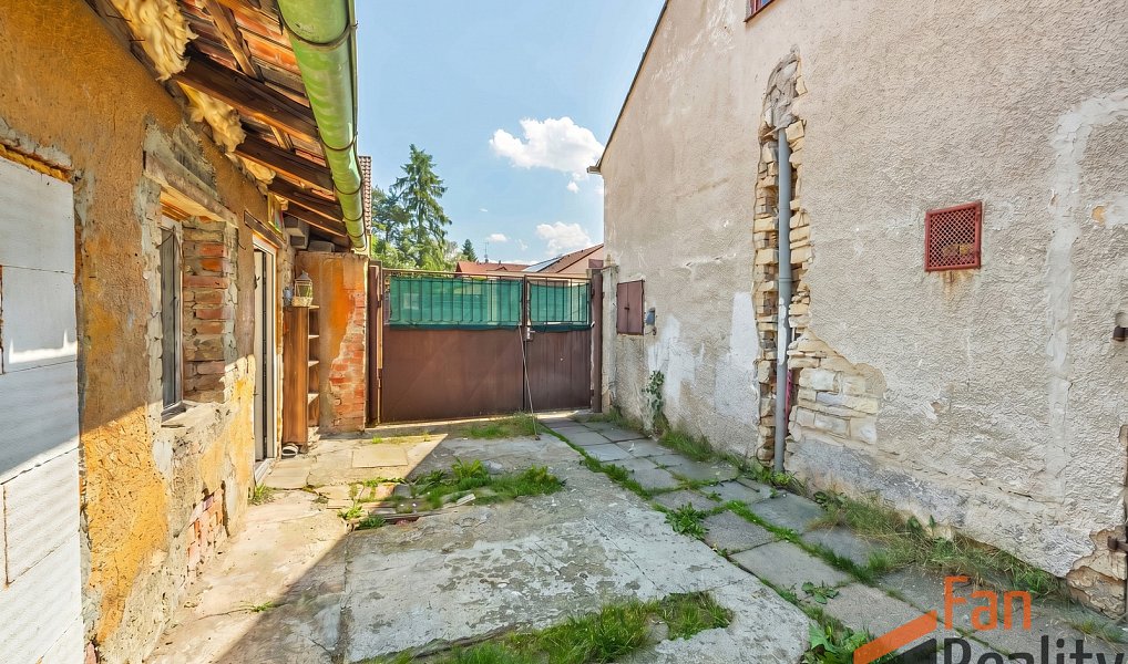 Prodej domu 218 m² s pozemkem 445 m², Hostouň – náhled fotky 23