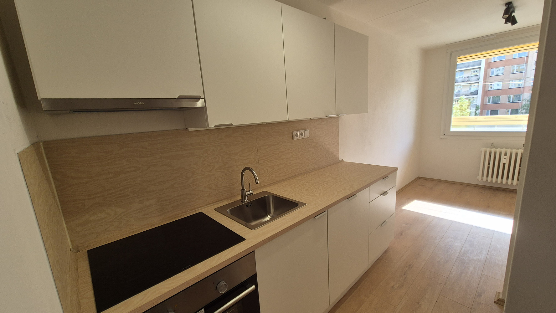 Pronájem bytu 4+kk 70 m² — photo 2