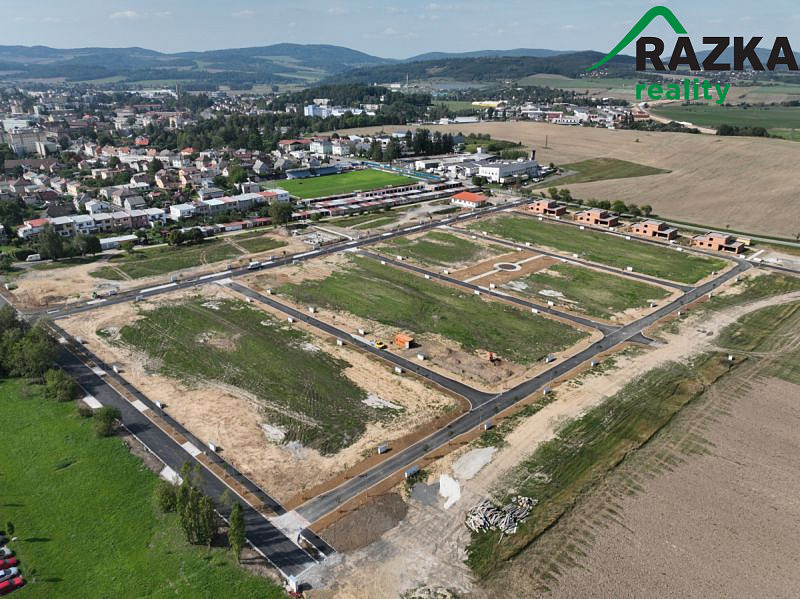 Prodej stavebního pozemku 1 237 m² – pohled 2