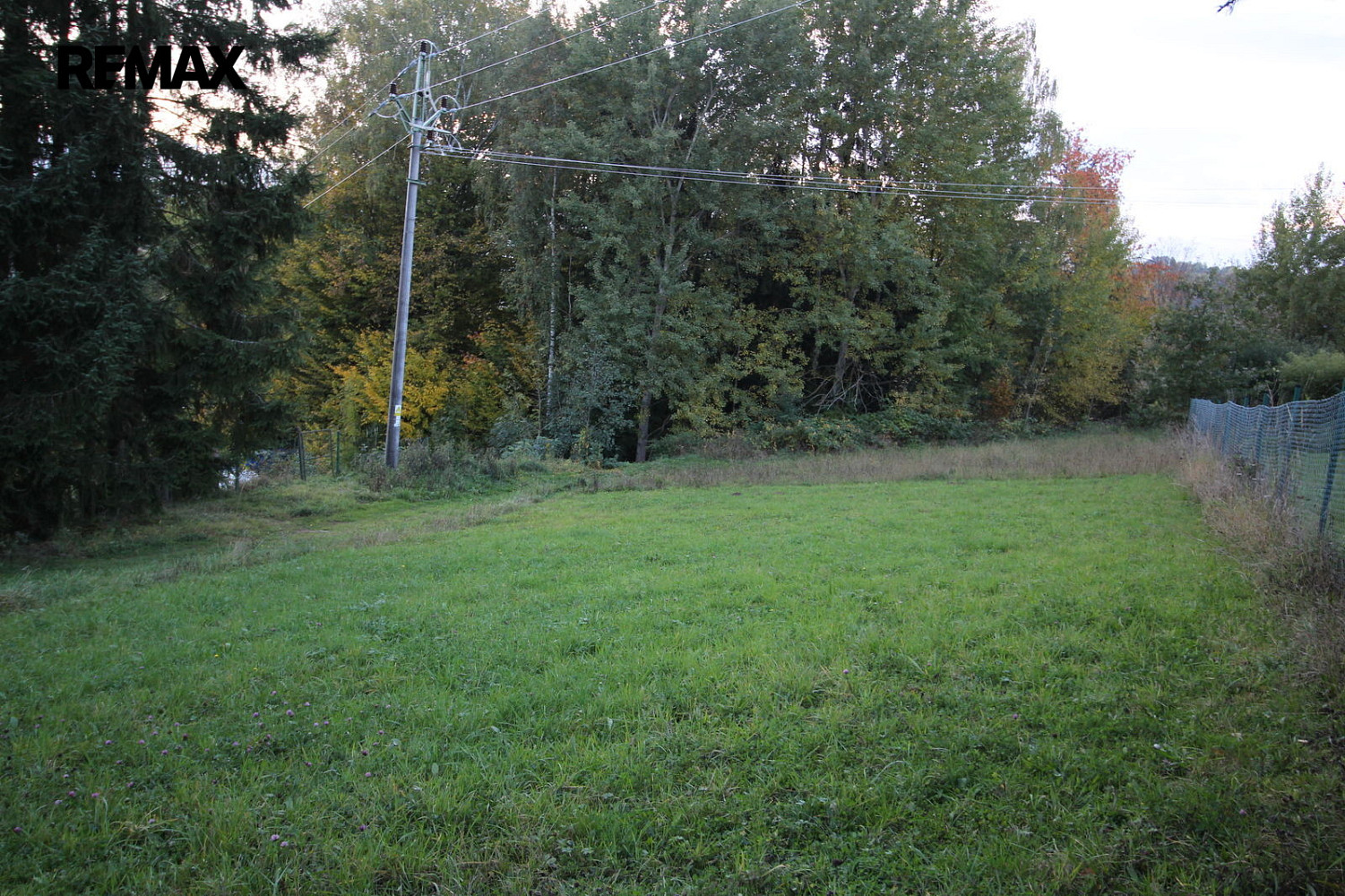 Prodej stavebního pozemku 1 291 m² – pohled 3