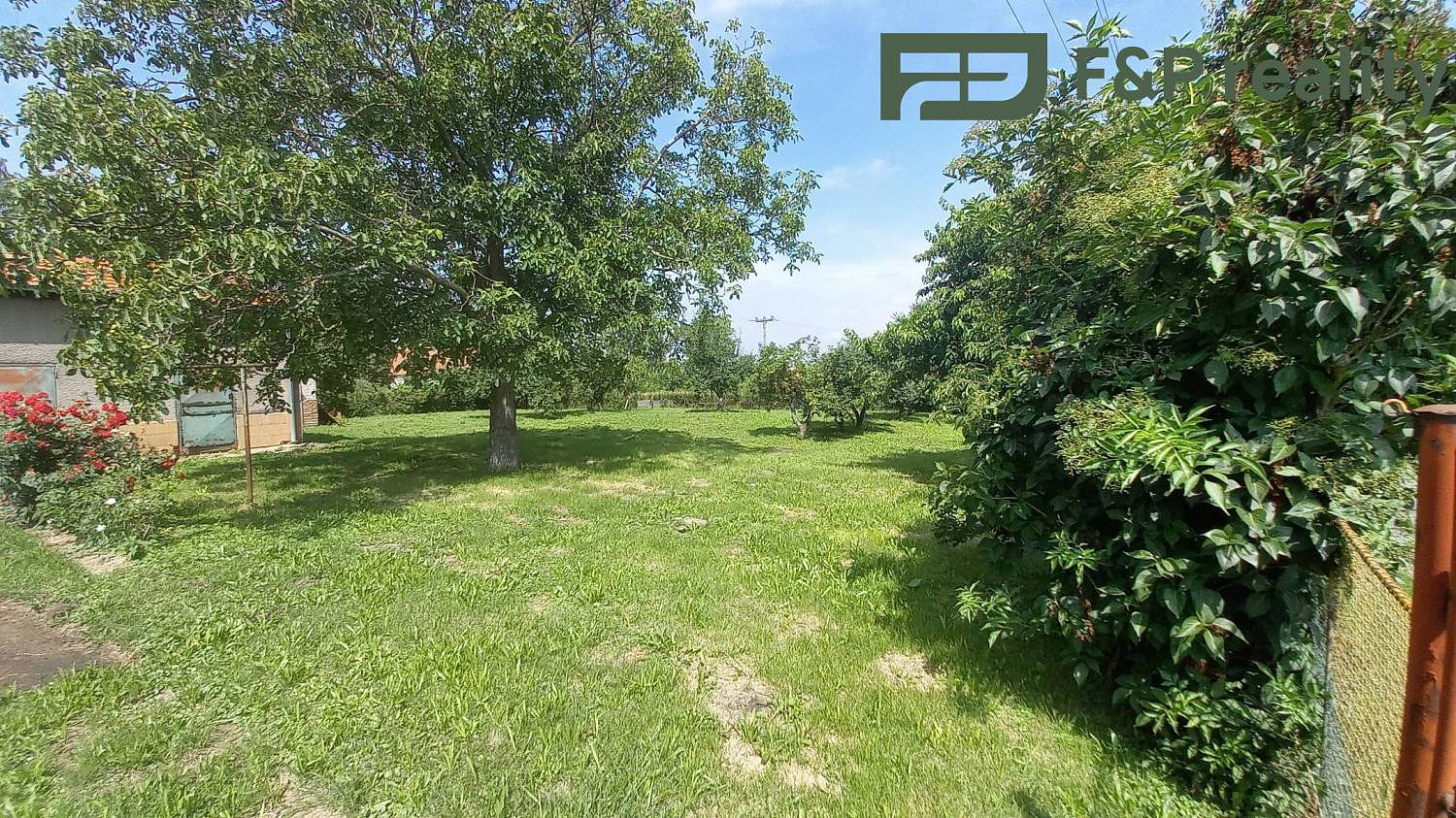 Prodej stavebního pozemku 1 063 m²
