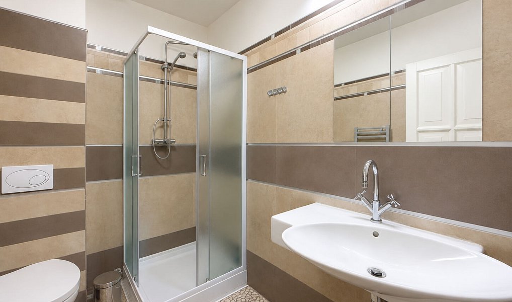 Pronájem domu 1 200 m² s pozemkem 3 532 m², Praha – náhled fotky 47