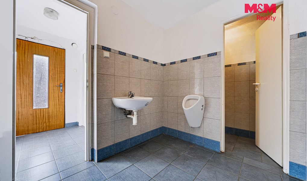 Prodej kanceláře 347 m², Plumlov – náhled fotky 13