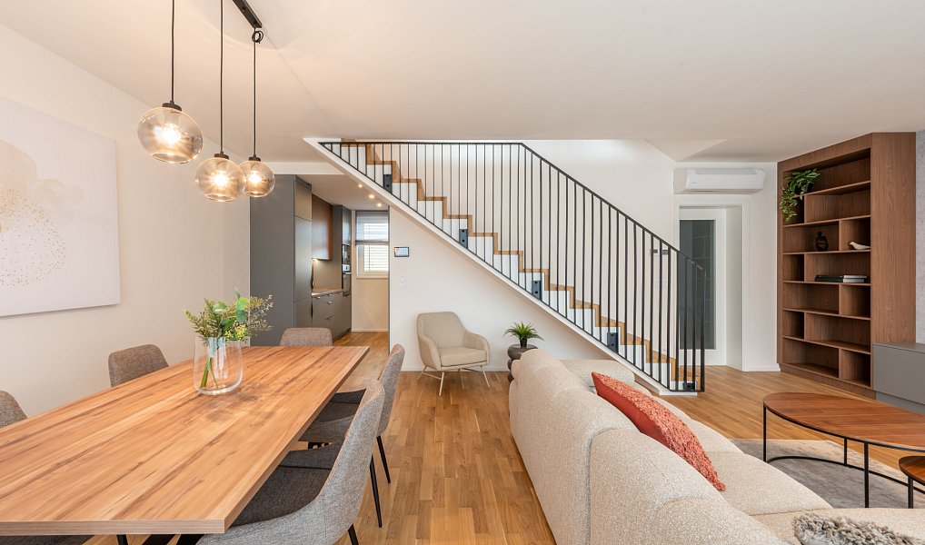 Prodej domu 142 m² s pozemkem 247 m², Klecany – náhled fotky 2