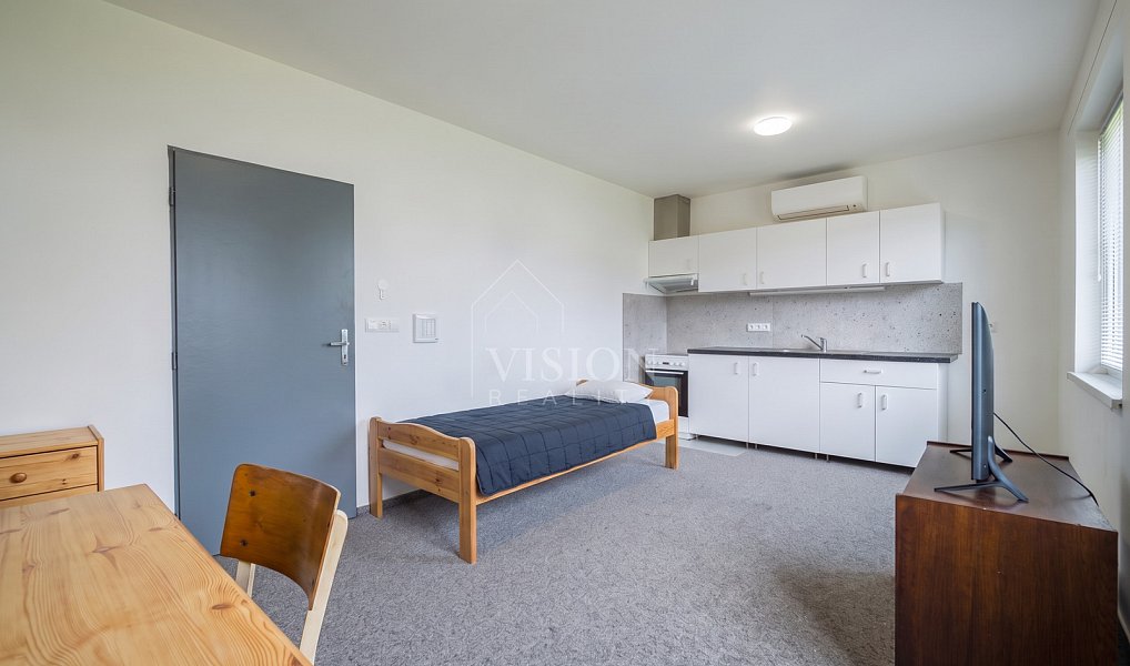 Prodej bytu 1+kk 32 m², Jindřichův Hradec – náhled fotky 3