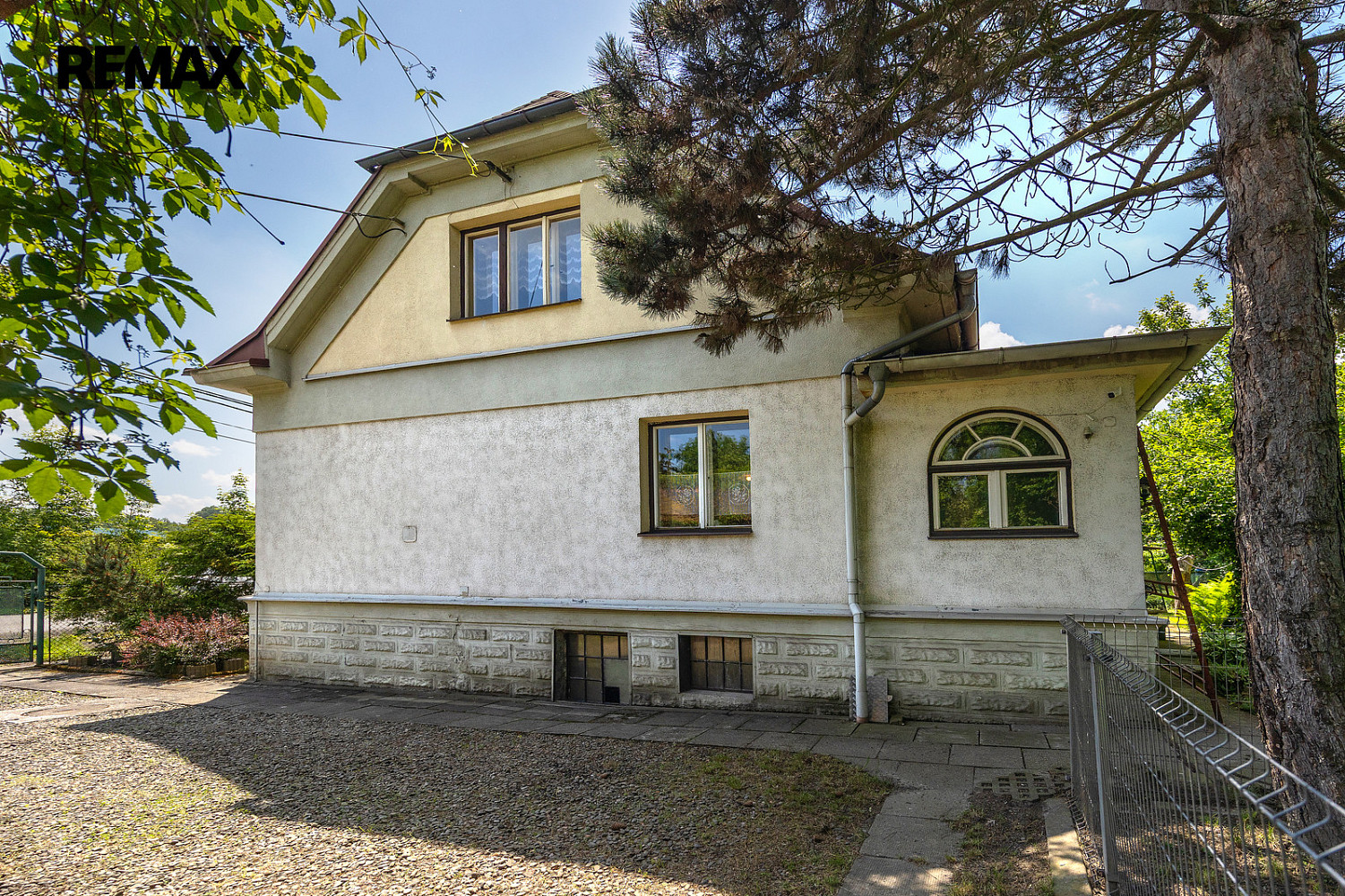 Prodej domu 288 m² s pozemkem 1 399 m² — photo 2