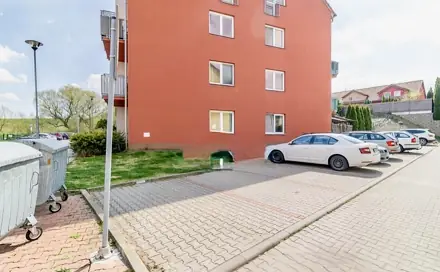 Parkovací stání Kuřim, Metelkova, Kuřim, okres Brno-venkov