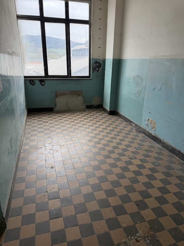 Pronájem skladovacích prostor 2 300 m² – fotografie 5