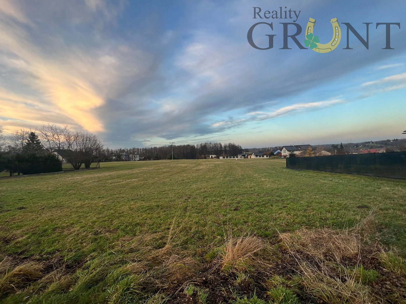 Prodej stavebního pozemku 2 067 m² – fotografie 5