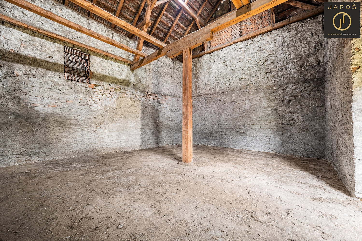 Prodej skladovacích prostor 155 m² — photo 3
