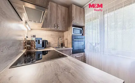 Prodej bytu 4+1 70 m², Spojovací, Milovice - Mladá, okres Nymburk