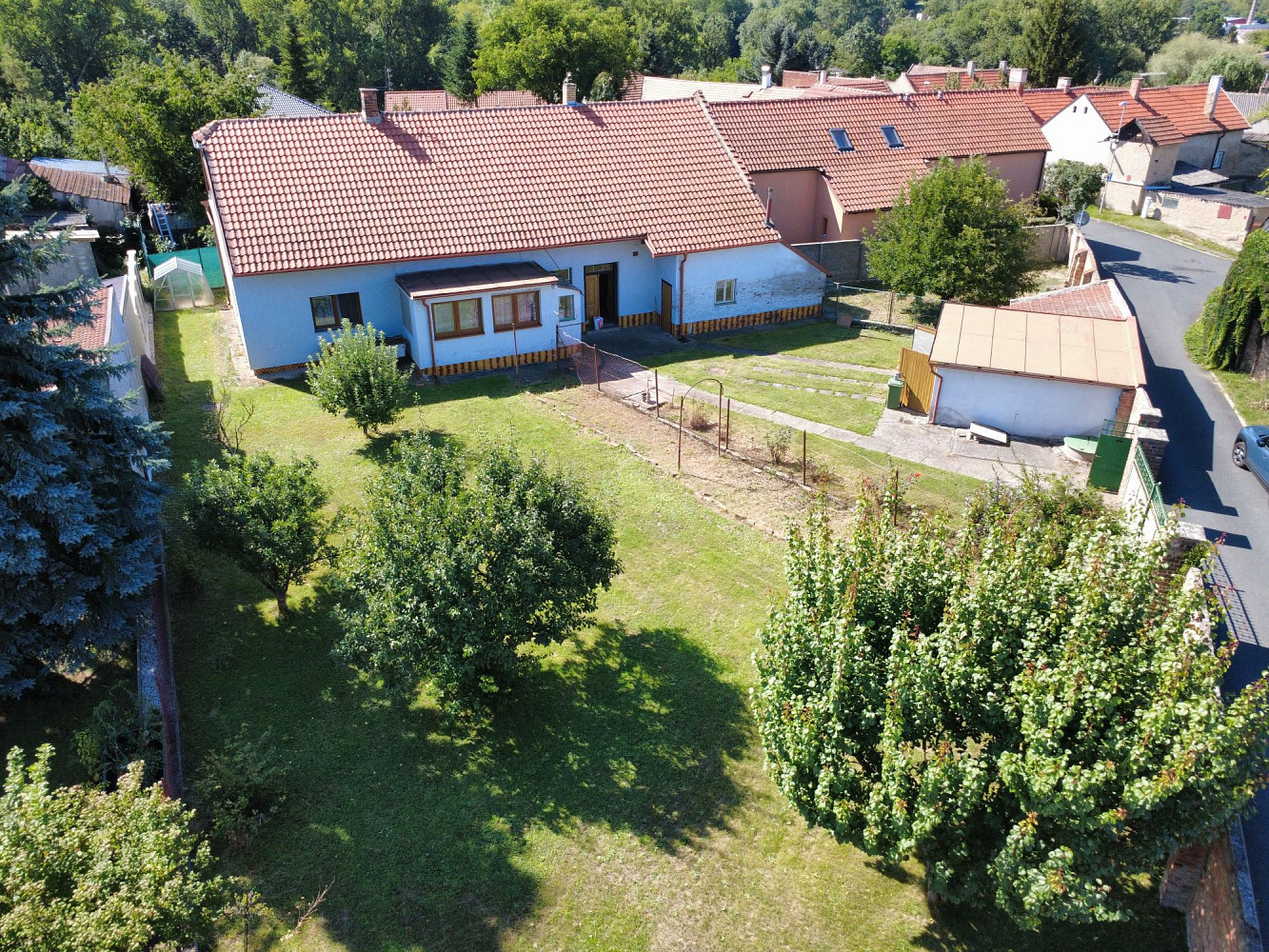Prodej domu 87 m² s pozemkem 1 094 m²