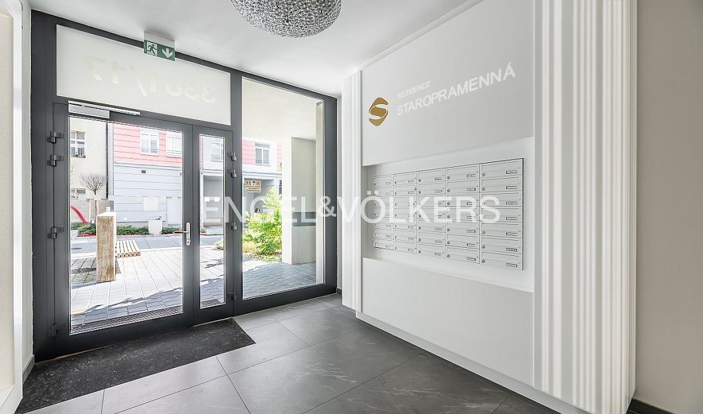 Prodej bytu 4+kk 110 m², Praha – náhled fotky 12