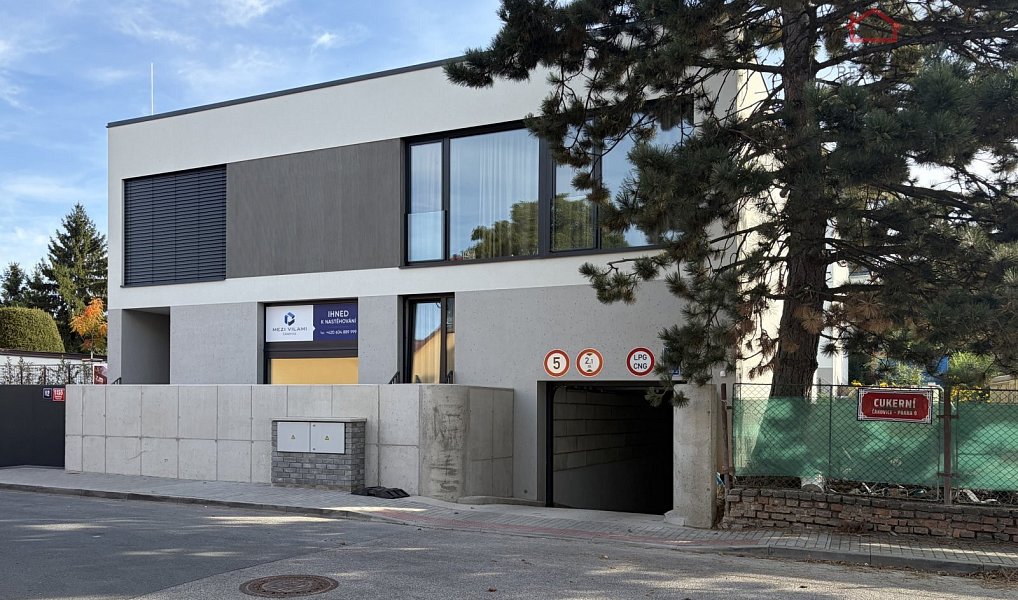 Pronájem garáže, 13 m², Čakovice - Praha 18, Praha