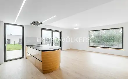 Pronájem domu 290 m² s pozemkem 500 m², Na Křenkově, Praha 5 - Slivenec