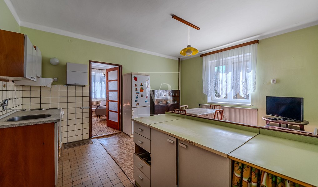 Prodej domu 127 m² s pozemkem 886 m², Semice – náhled fotky 10