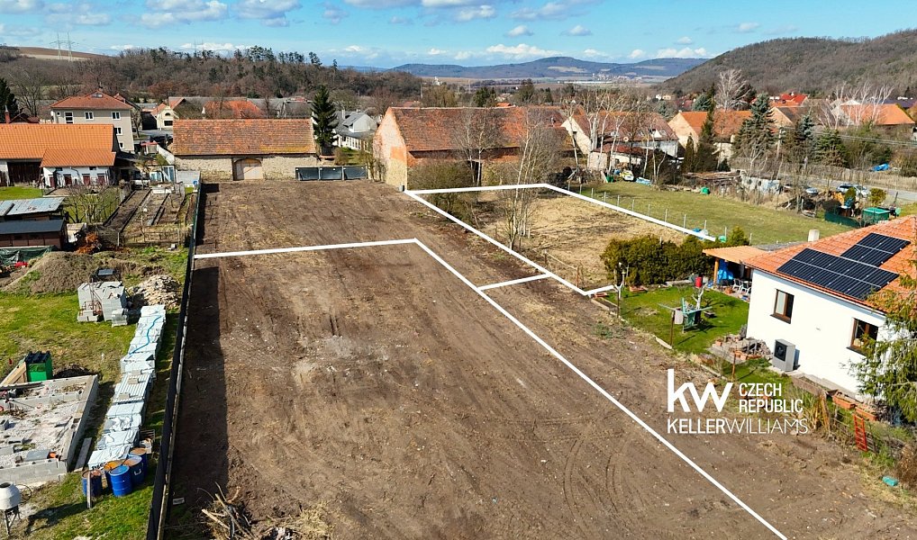 Prodej stavebního pozemku 1 071 m², Libomyšl – náhled fotky 3