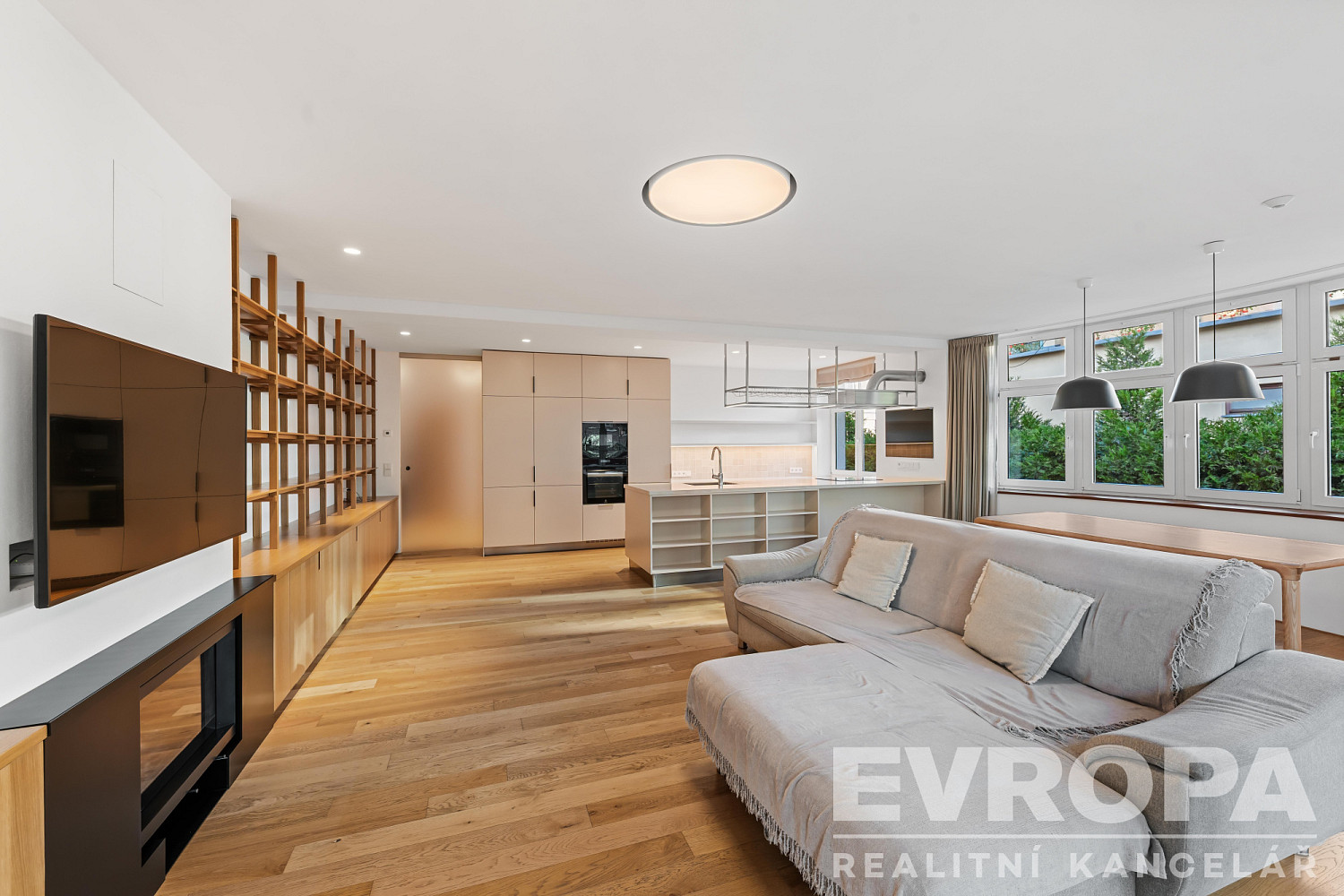 Pronájem bytu 4+kk 113 m²