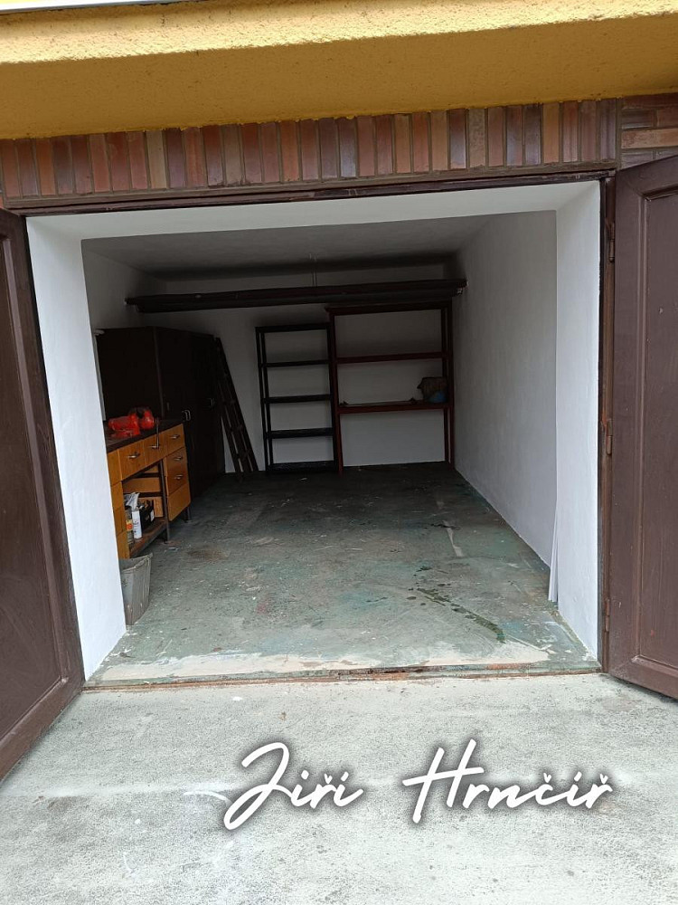 Pronájem garáže 19 m2, plzeň zadní skvrňany, ul. waltrova — photo 2