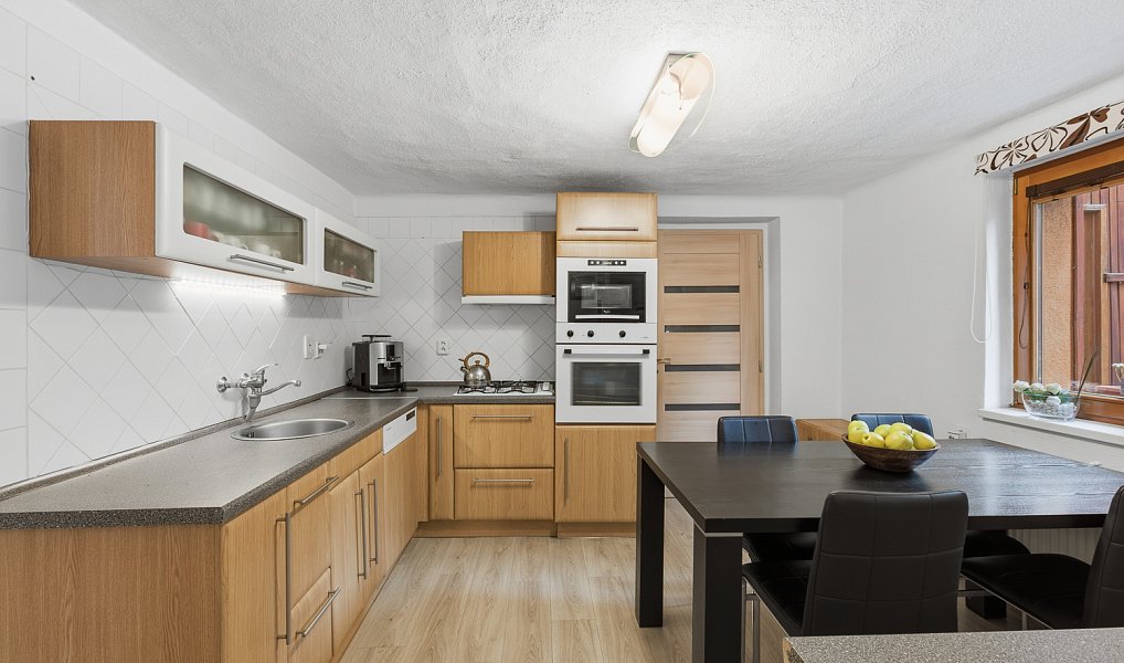 Prodej domu 201 m² s pozemkem 360 m², Rakovník – náhled fotky 15